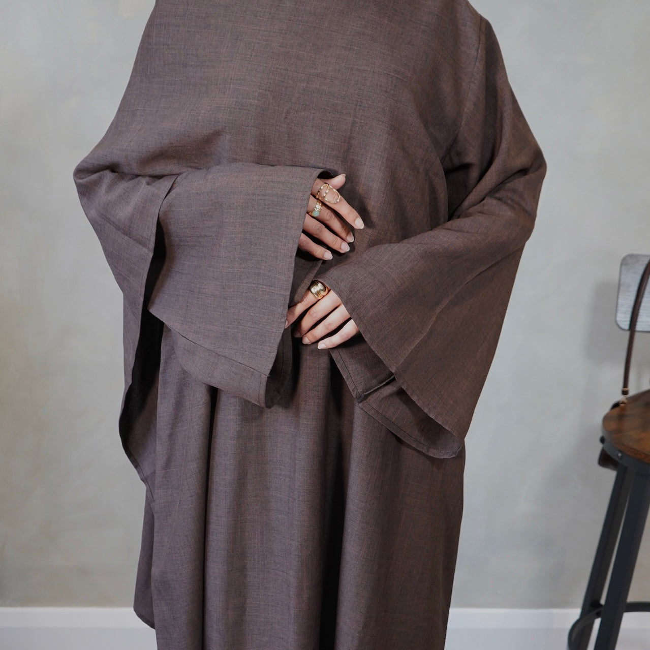 Closed Linen Espresso Brown