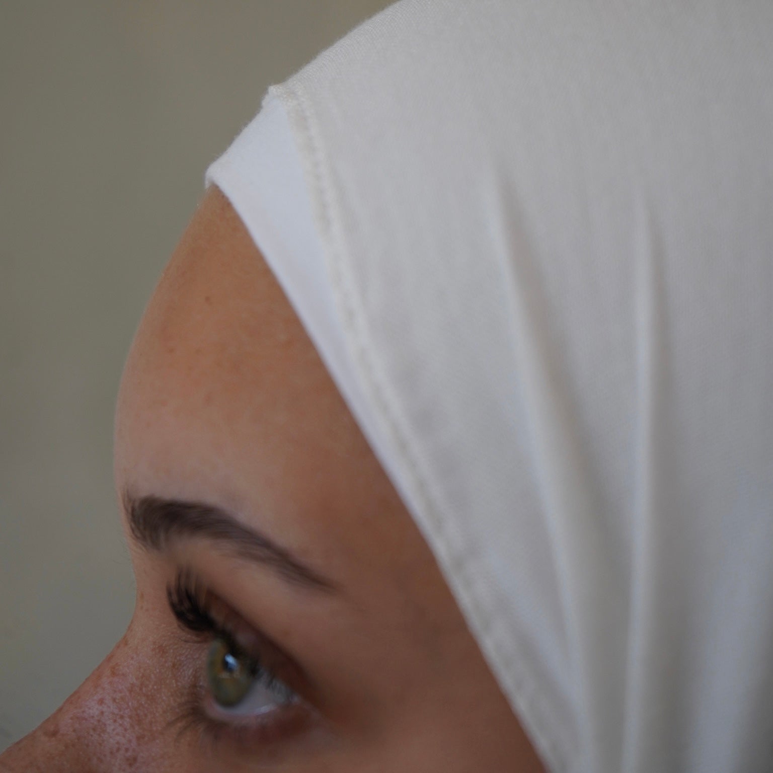 Modal Hijab - White