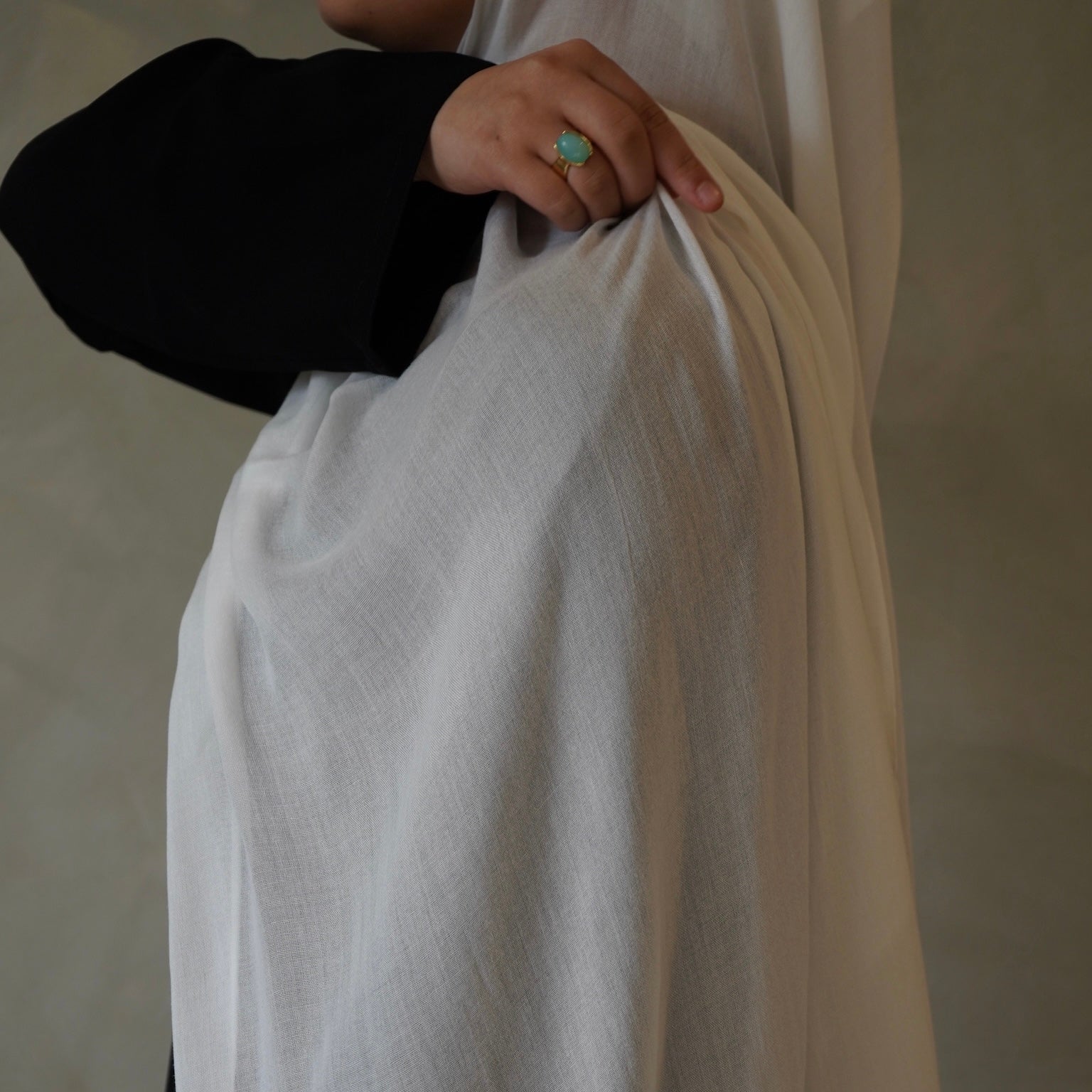 Modal Hijab - White