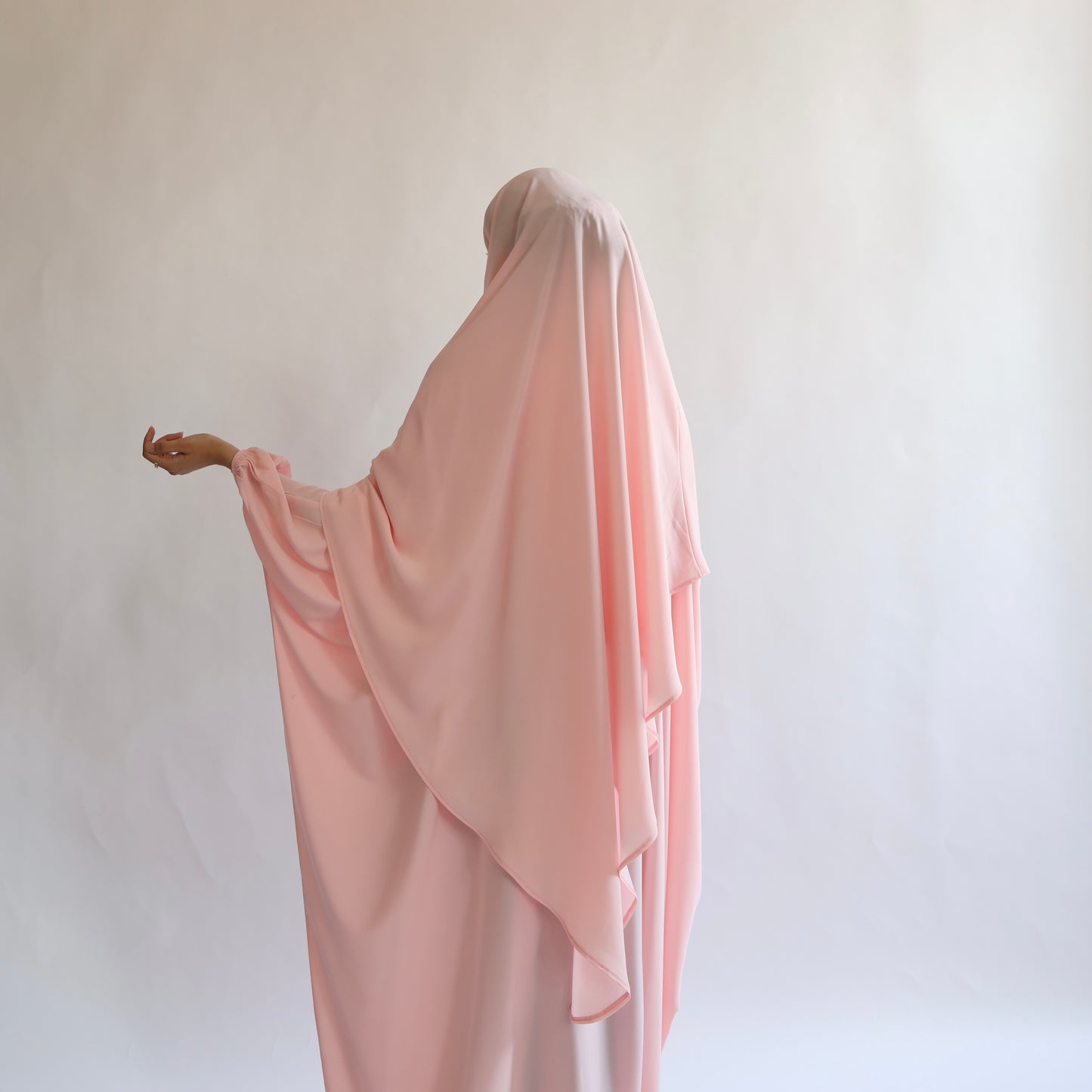 Baby pink Khimar