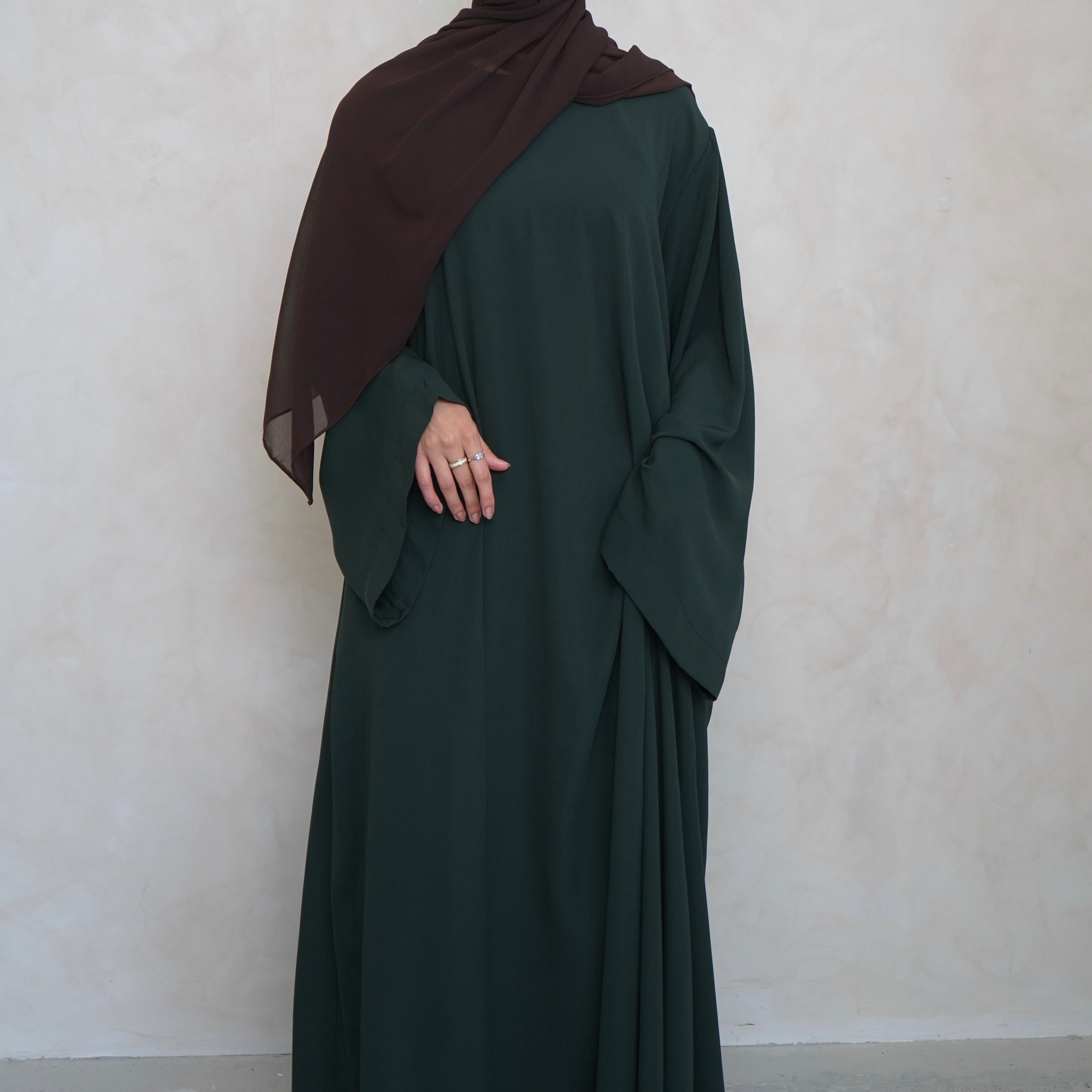 Mary’s Closed Abaya Bottle Green