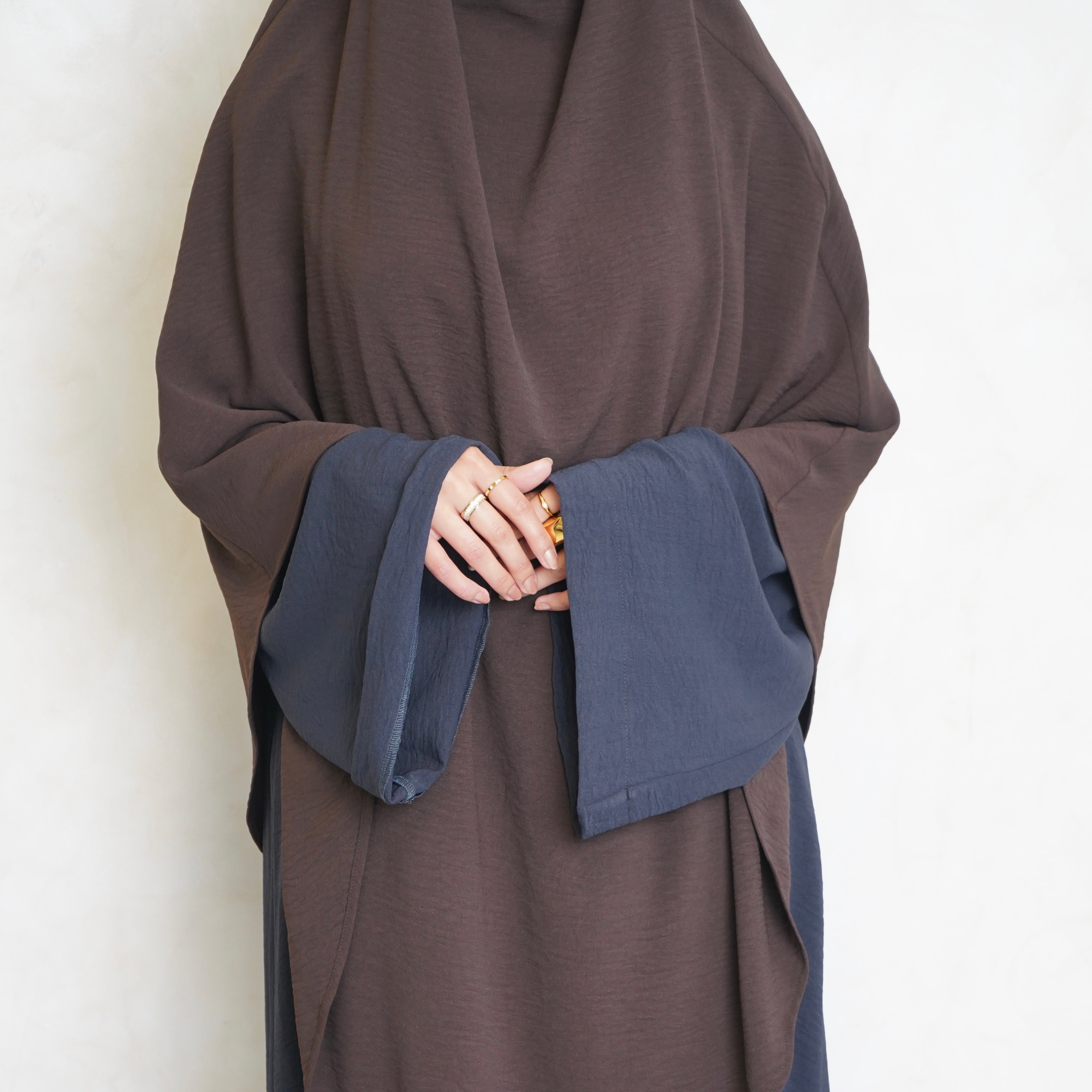 Extra Long Crepe Choc Brown Khimar with Niqab Ties