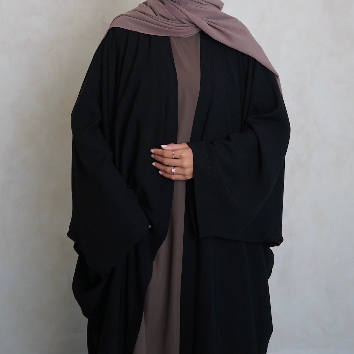 Nahla’s Open Cloak Abaya Black