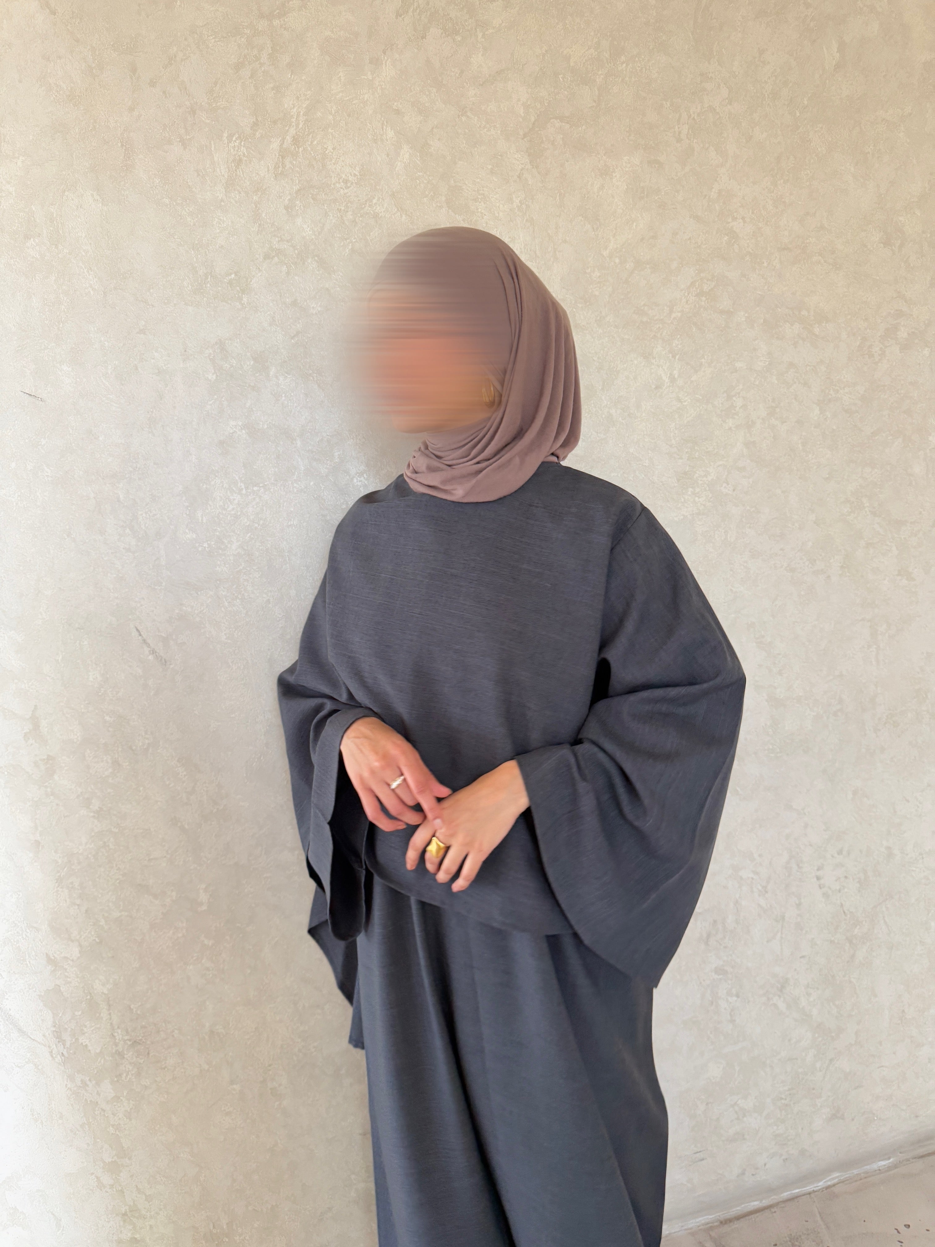 Closed Linen Charcoal Grey