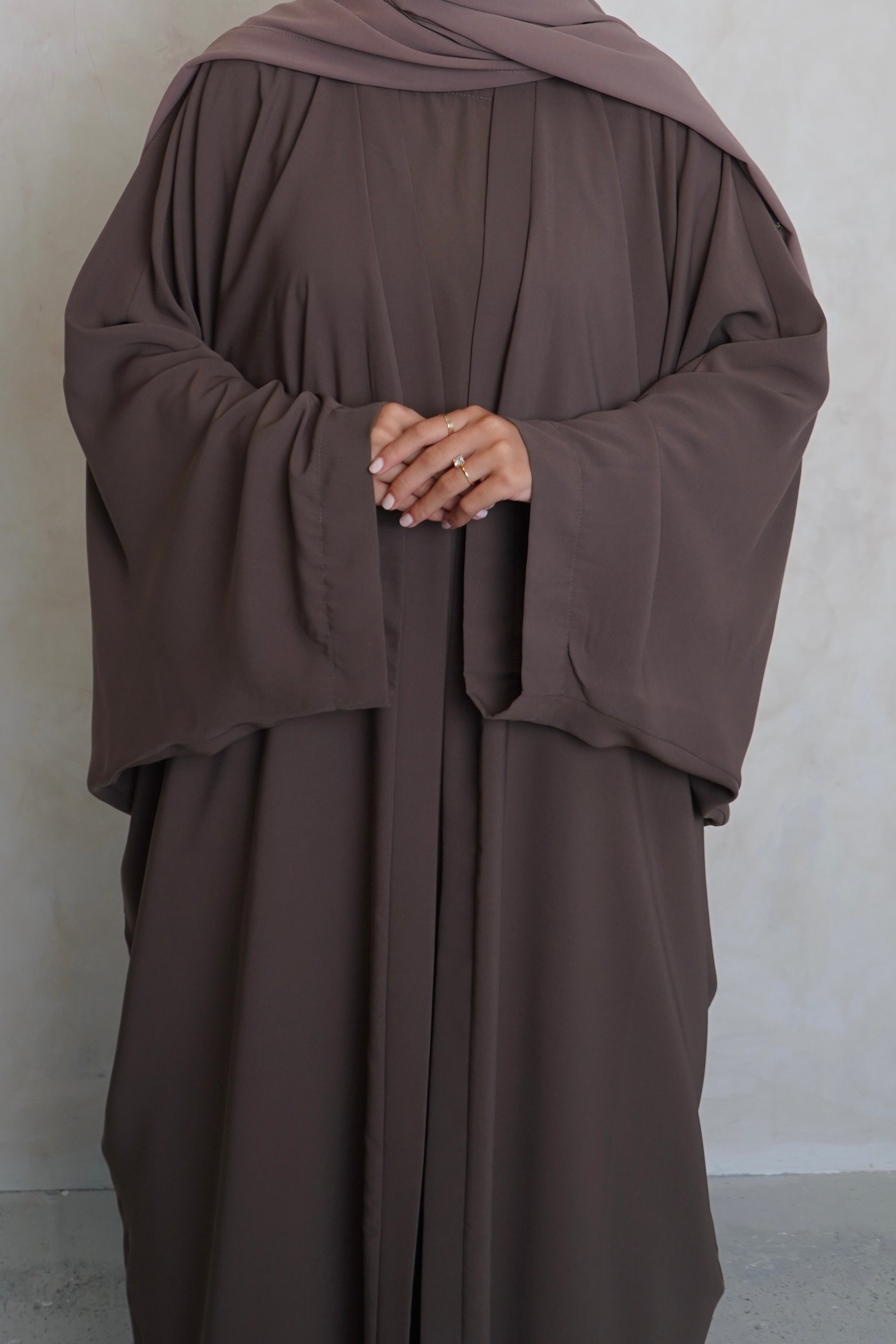 Nahla’s Open Cloak Abaya Brown