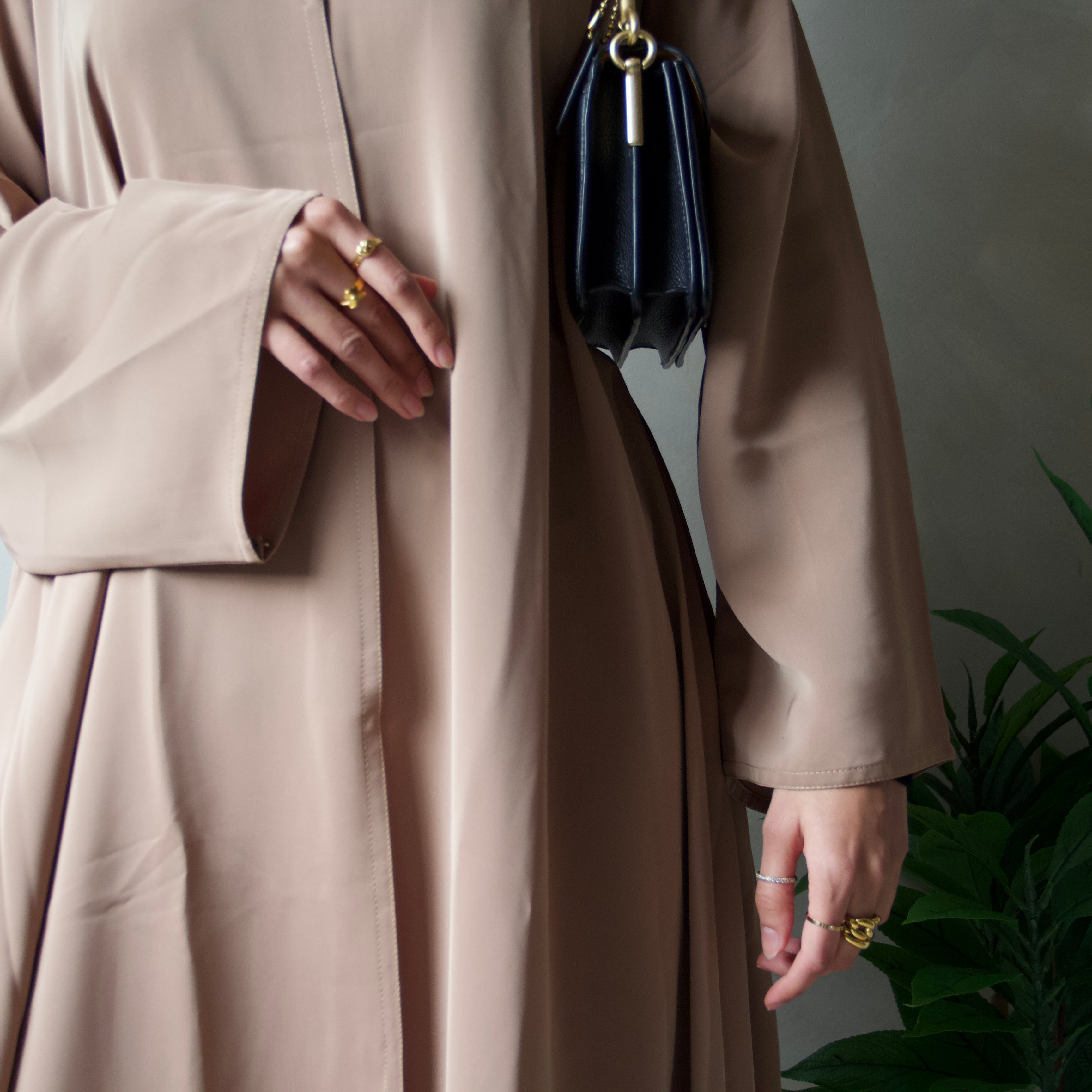 Camel abaya with sheila headscarf
