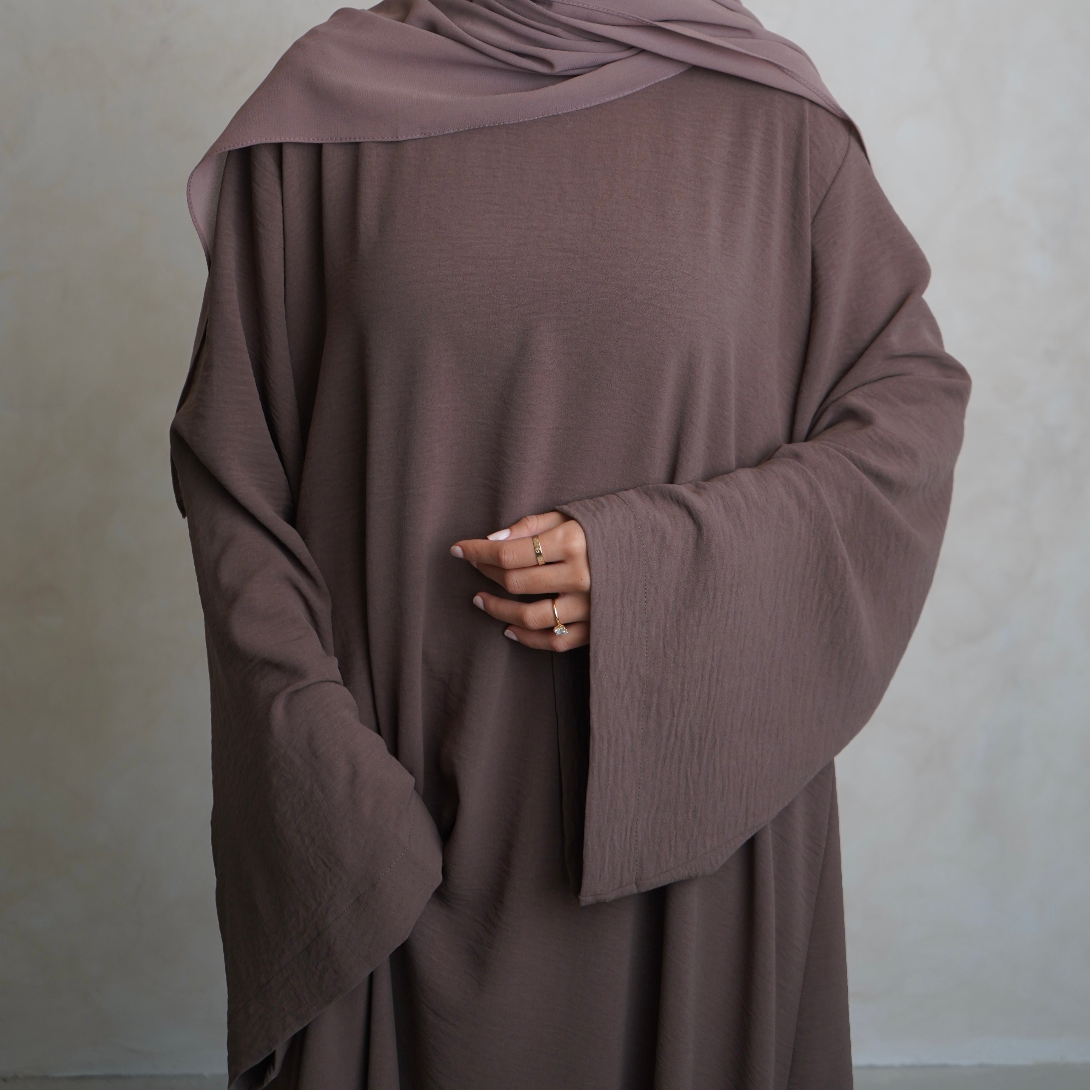 Crepe Mary Straight Abaya Brown