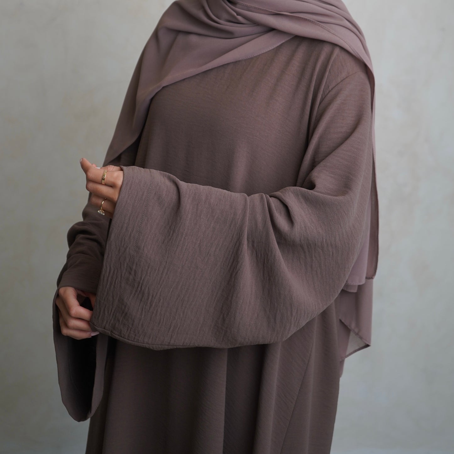 Crepe Mary Straight Abaya Brown