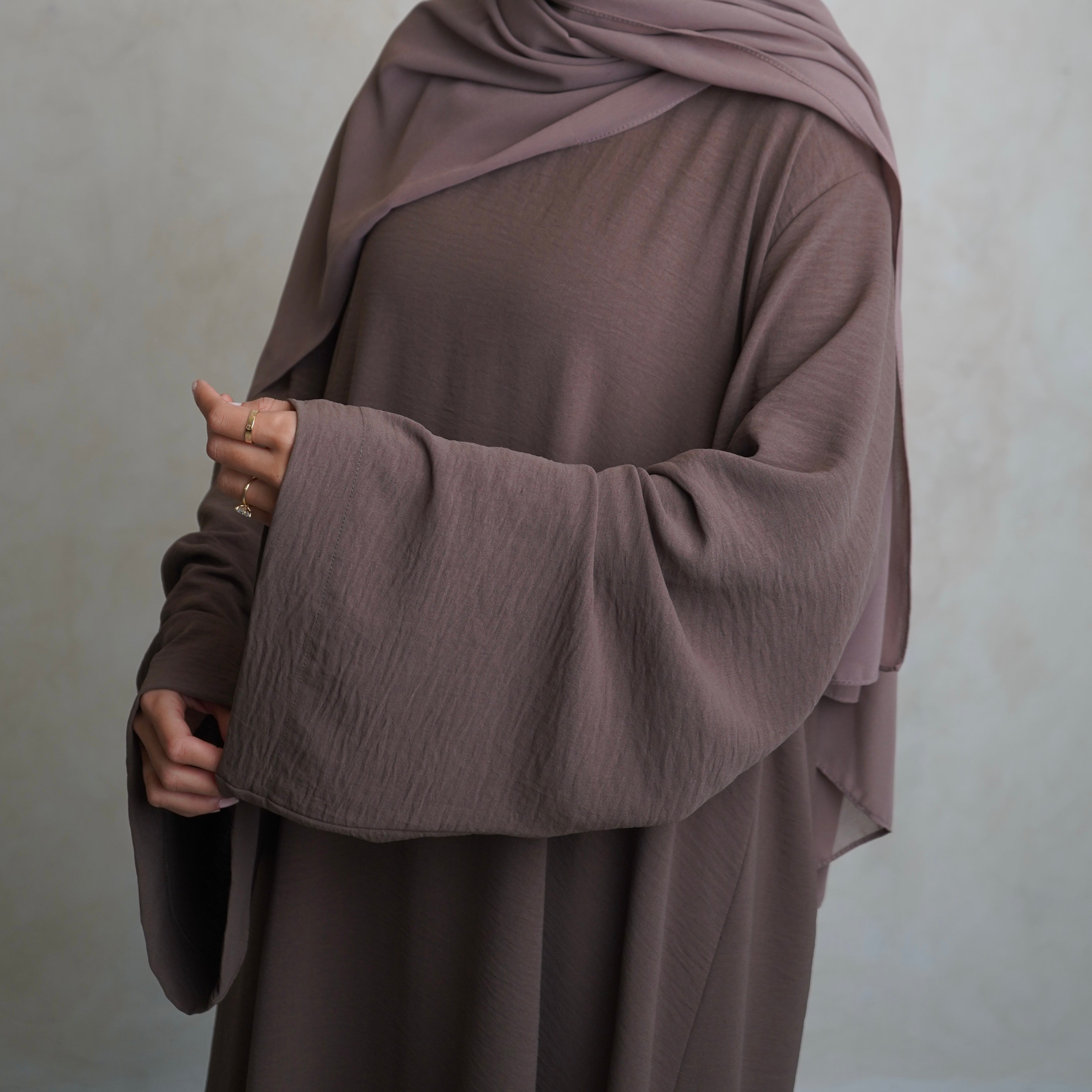 Crepe Mary Straight Abaya Brown