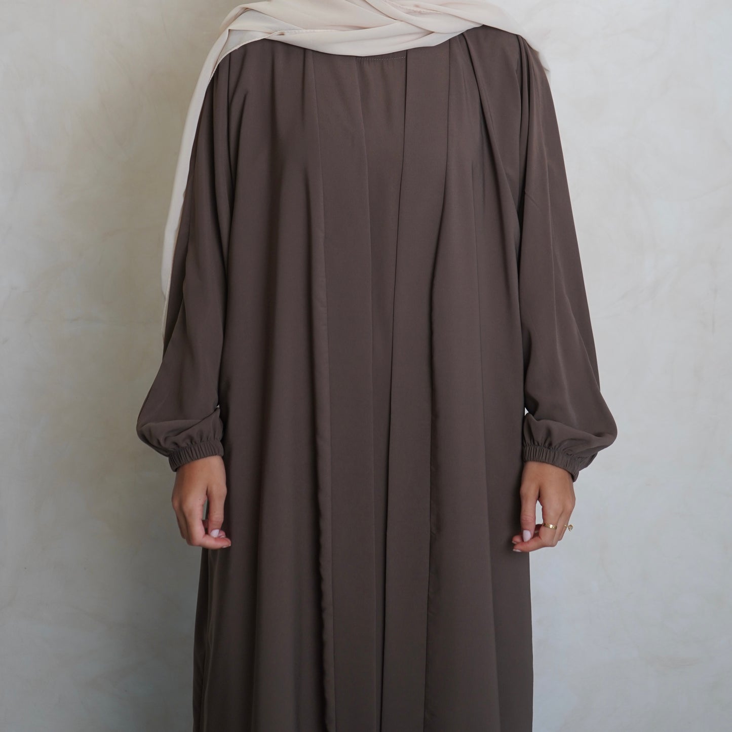 Cuffed Nubo Abaya Set Brown