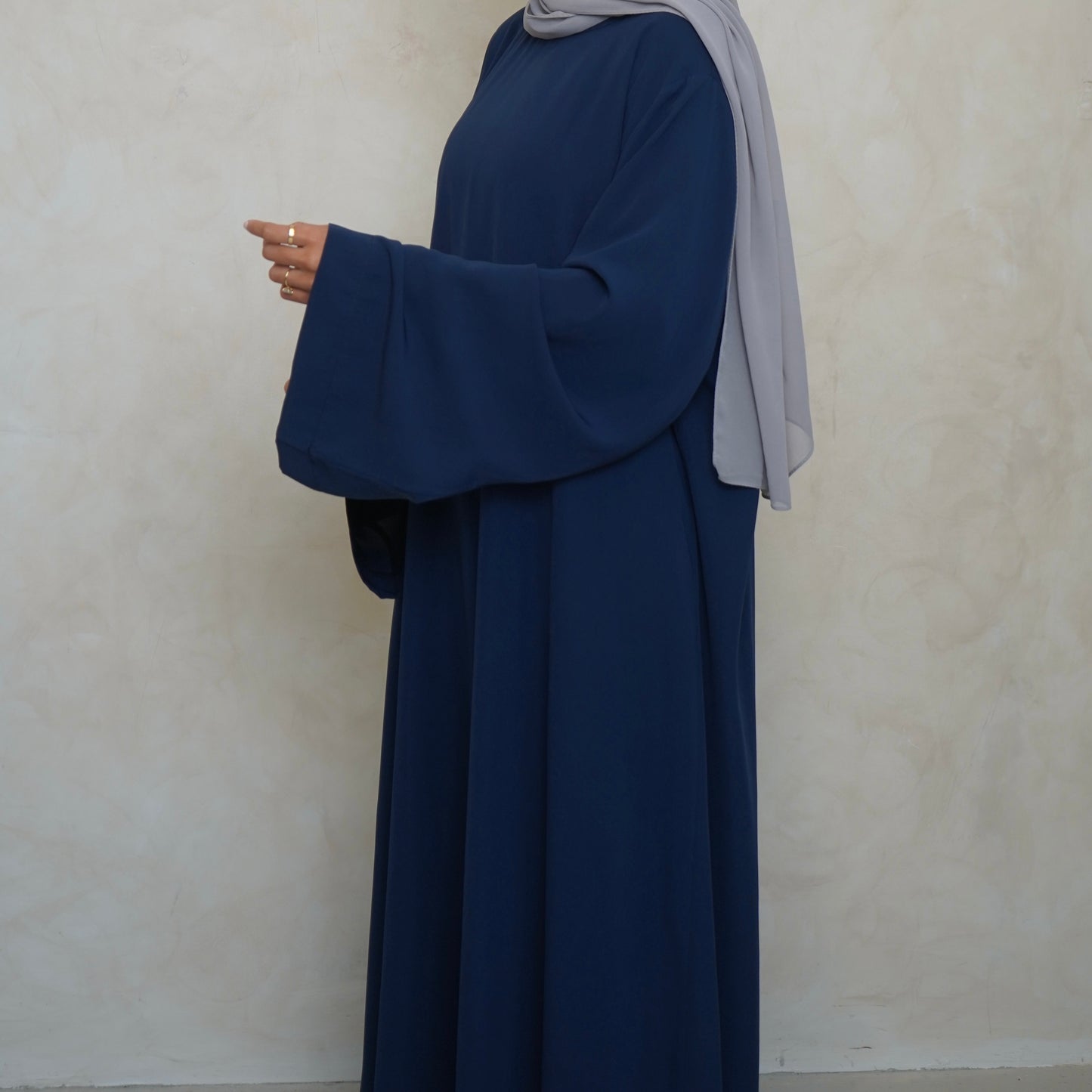 Mary’s Closed Abaya Navy Blue