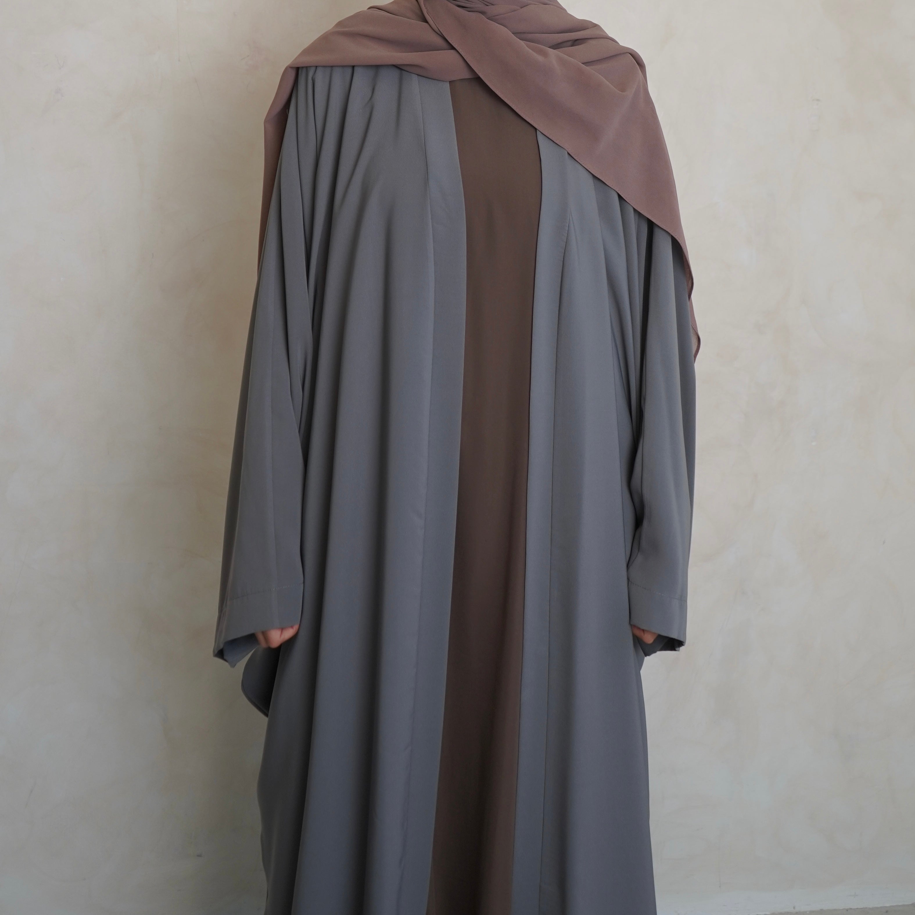 Nahla’s Open Cloak Abaya Light Grey