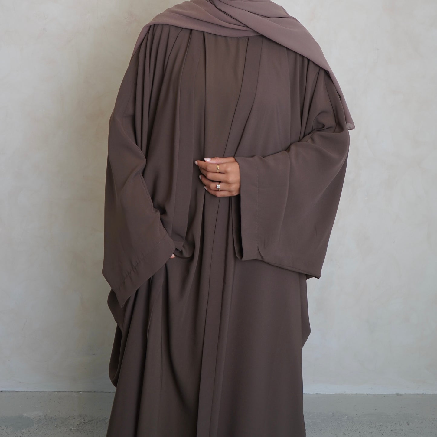 Nahla’s Open Cloak Abaya Brown