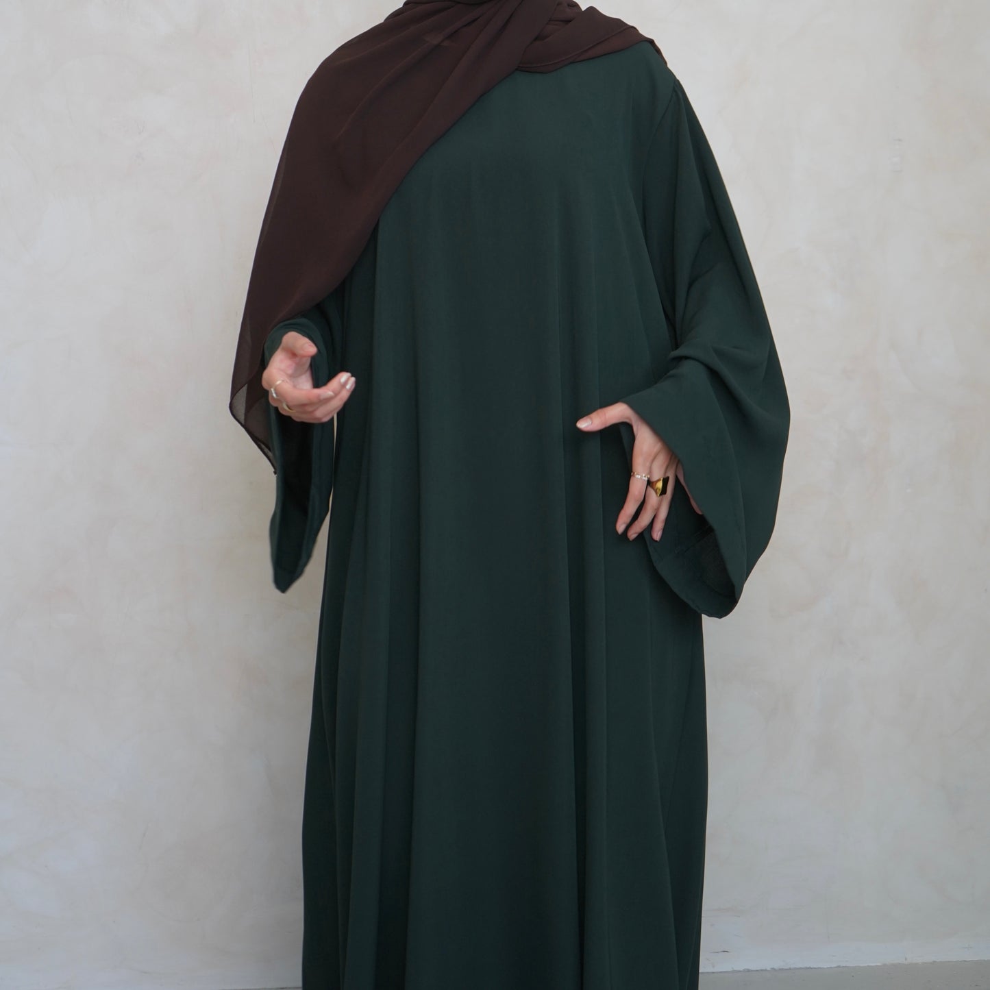 Mary’s Closed Abaya Bottle Green