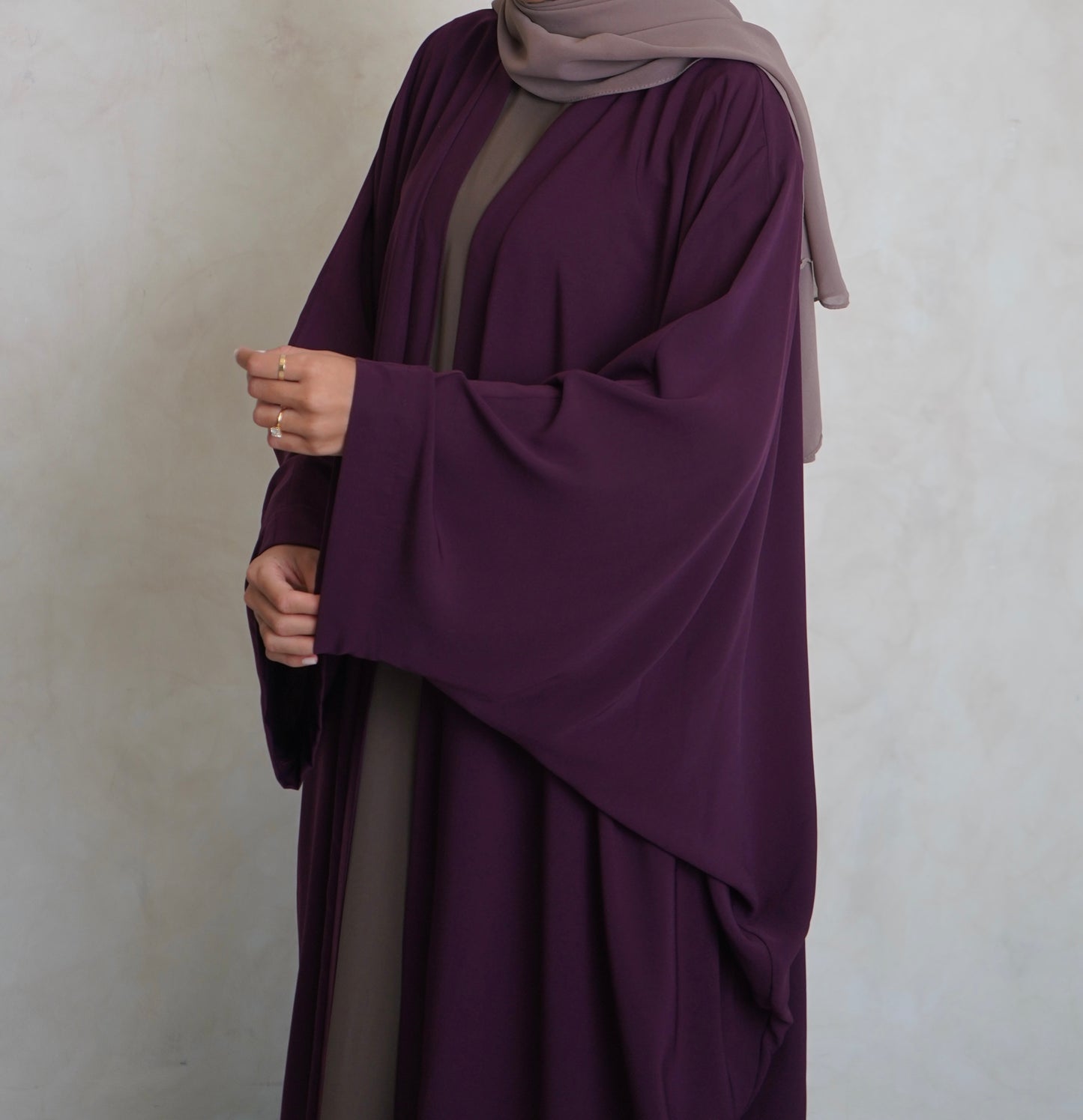 Nahla’s Open Cloak Abaya Burgundy