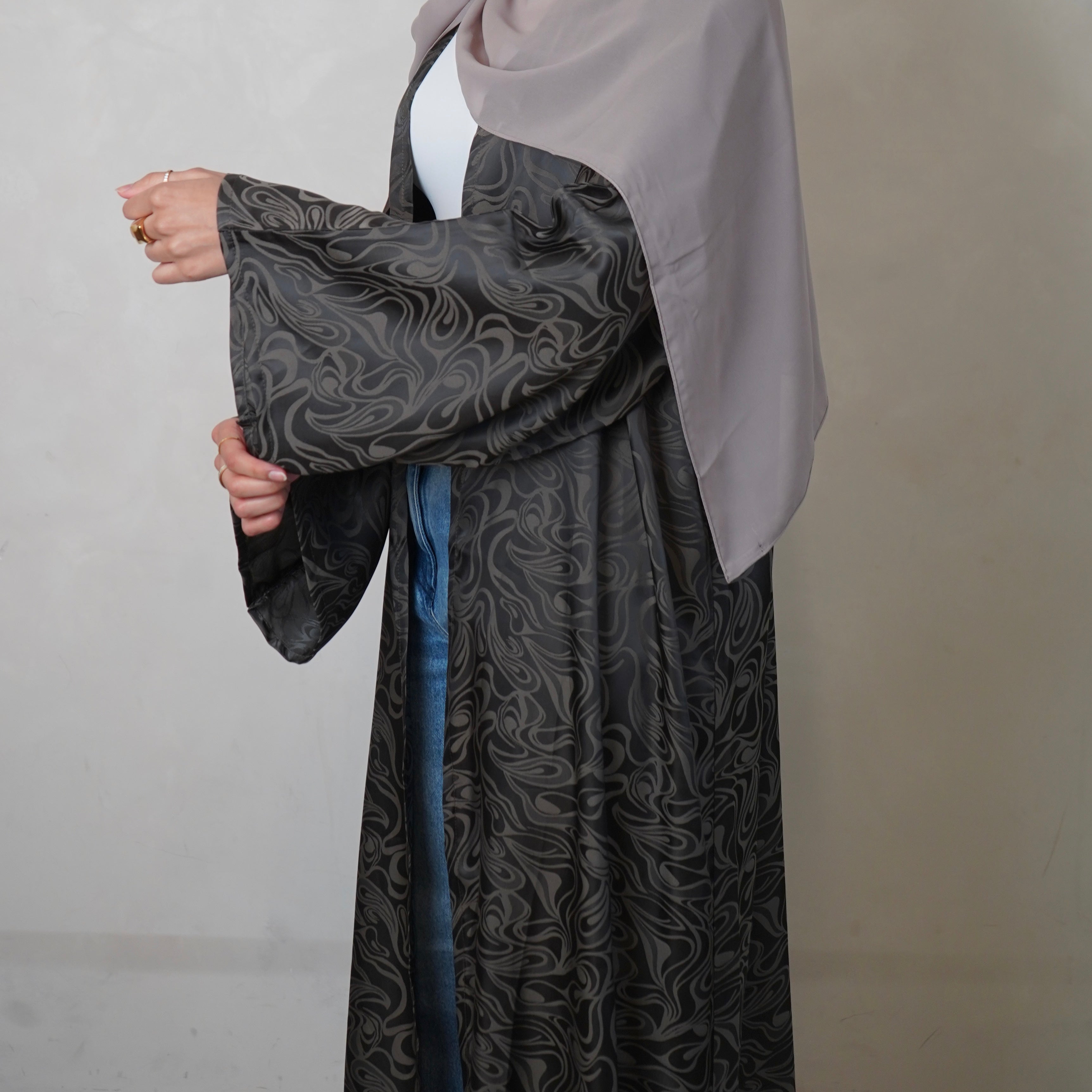 Jacquard Taupe Open Abaya