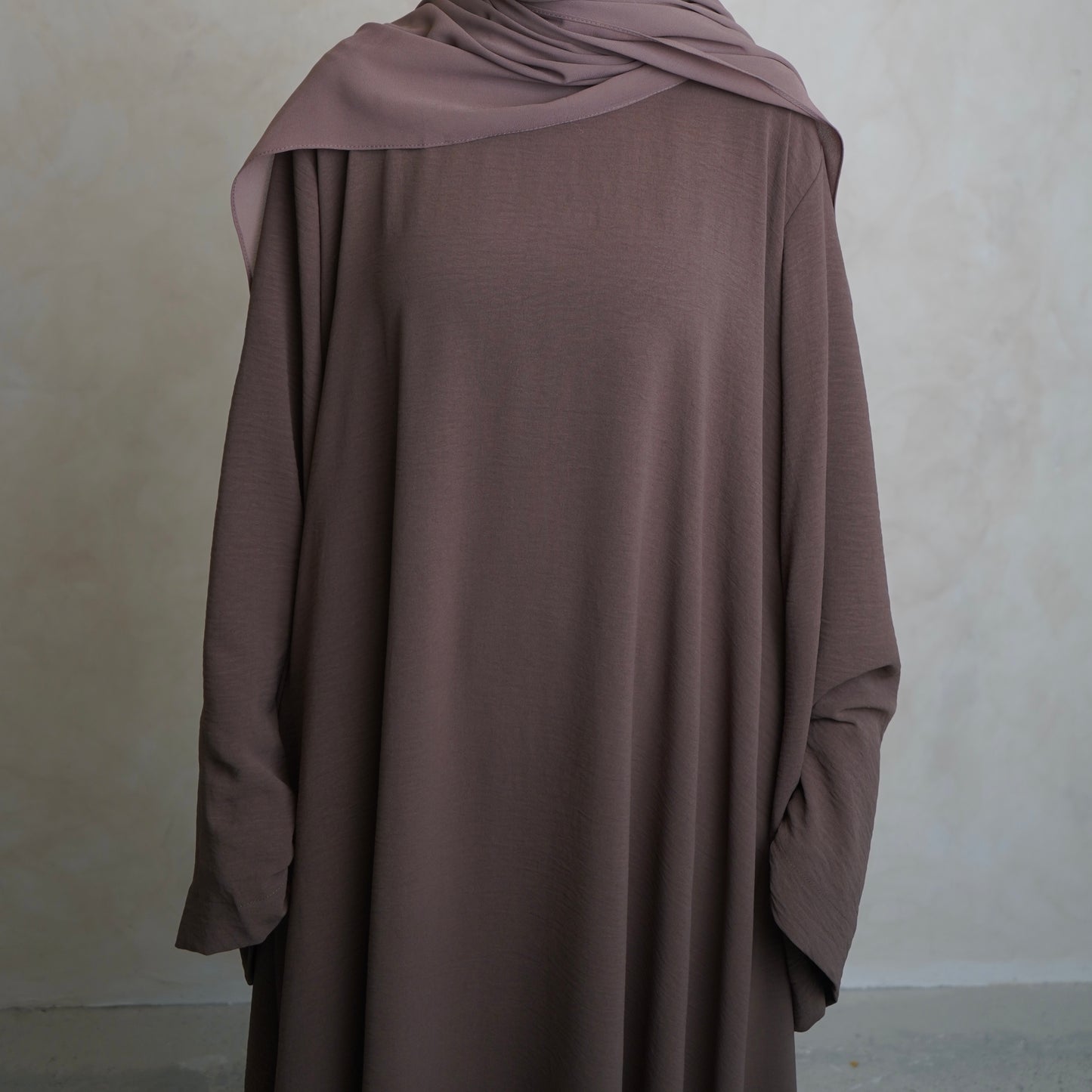 Crepe Mary Straight Abaya Brown