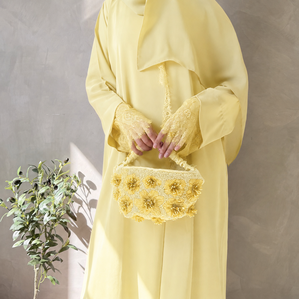 Limited edition: Butter yellow laced abaya with sheila scarf