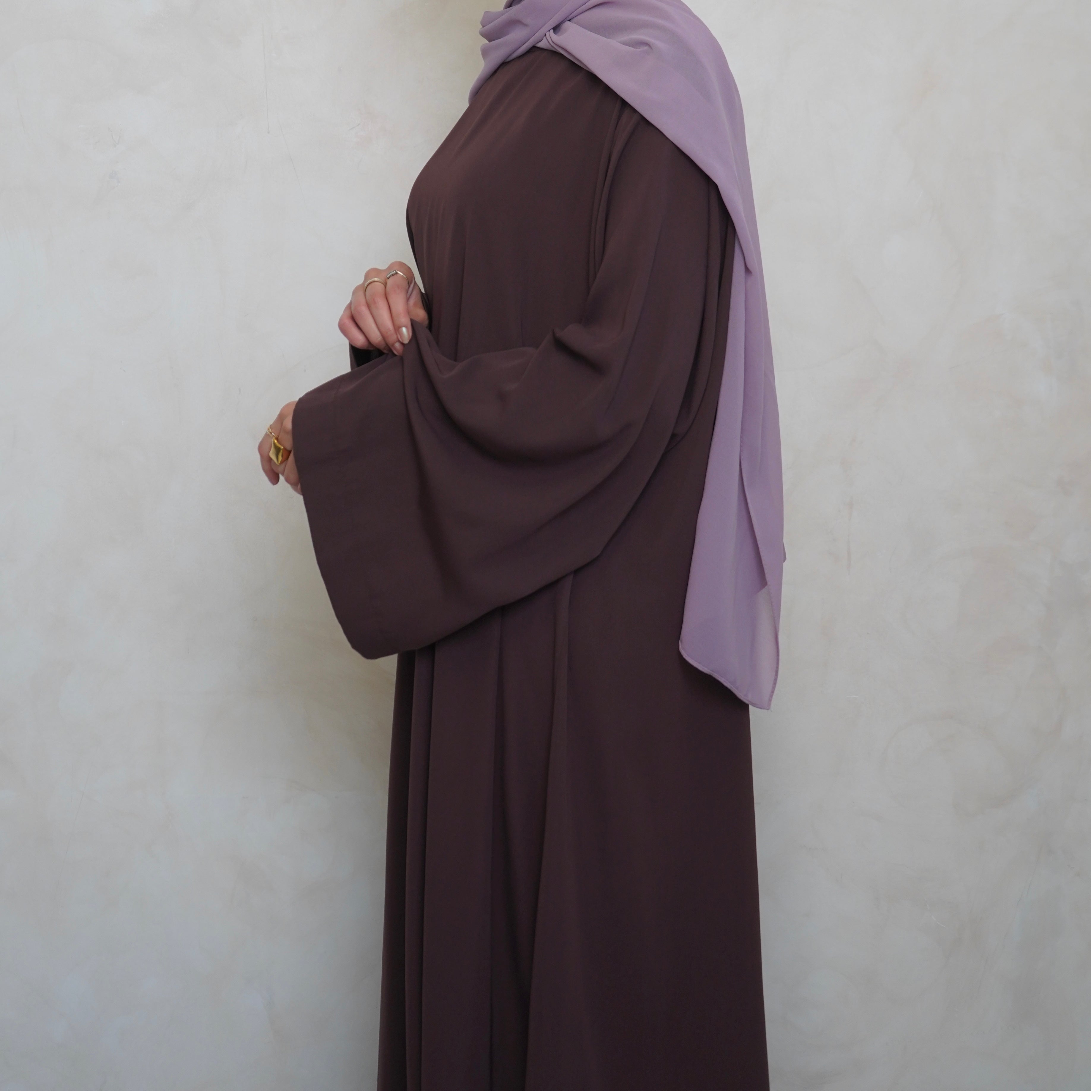 Mary’s Closed Abaya Choc Brown