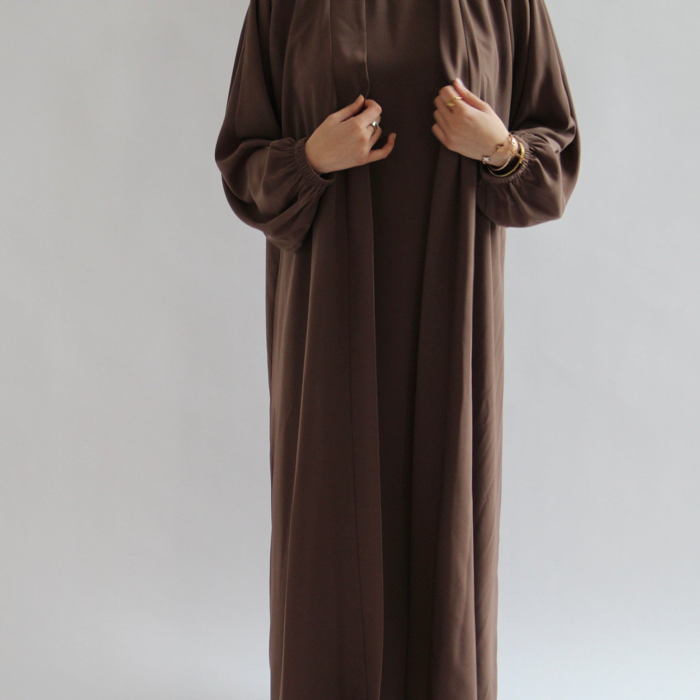 Cuffed Nubo Abaya Set Brown