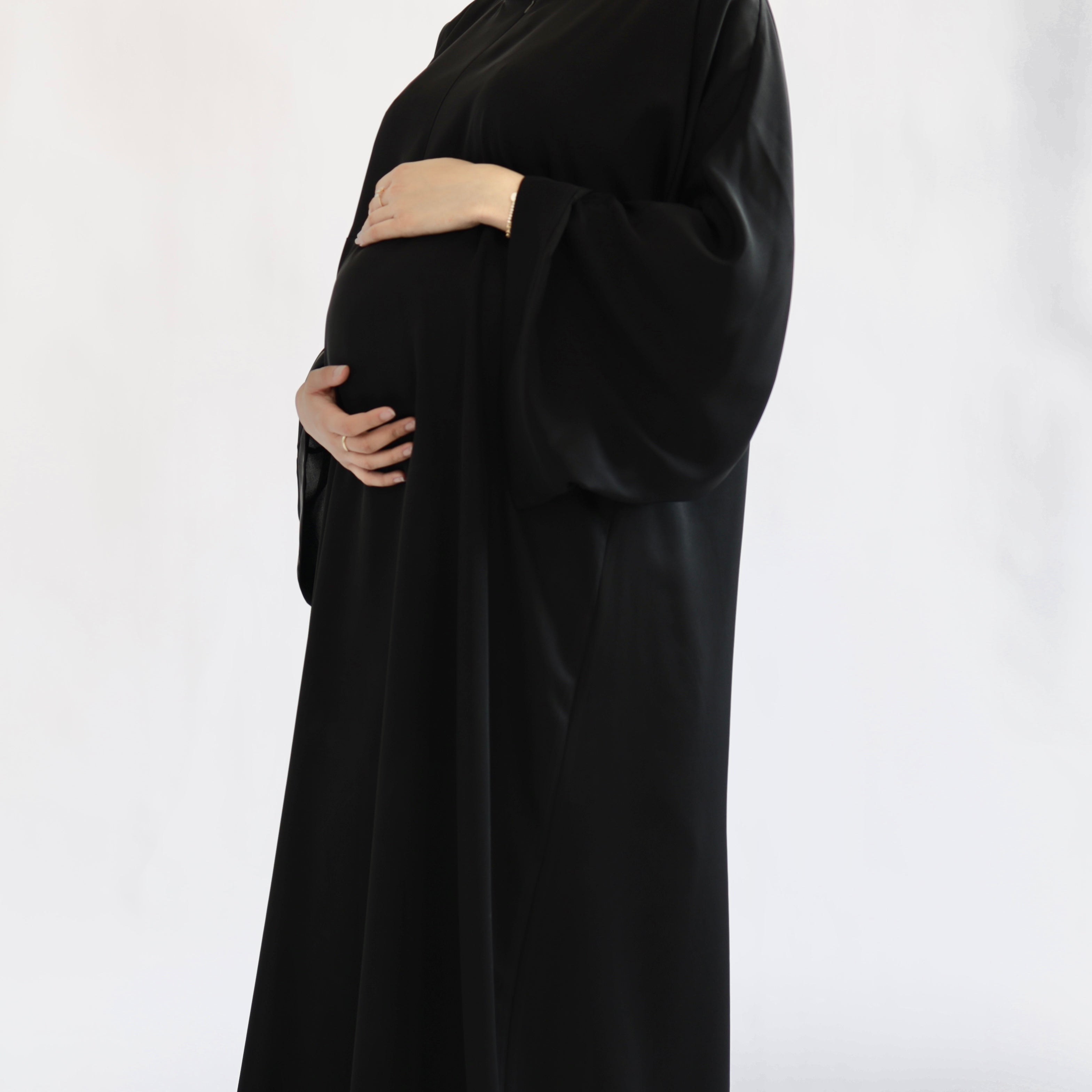 ZIP: Amaya Abaya Black